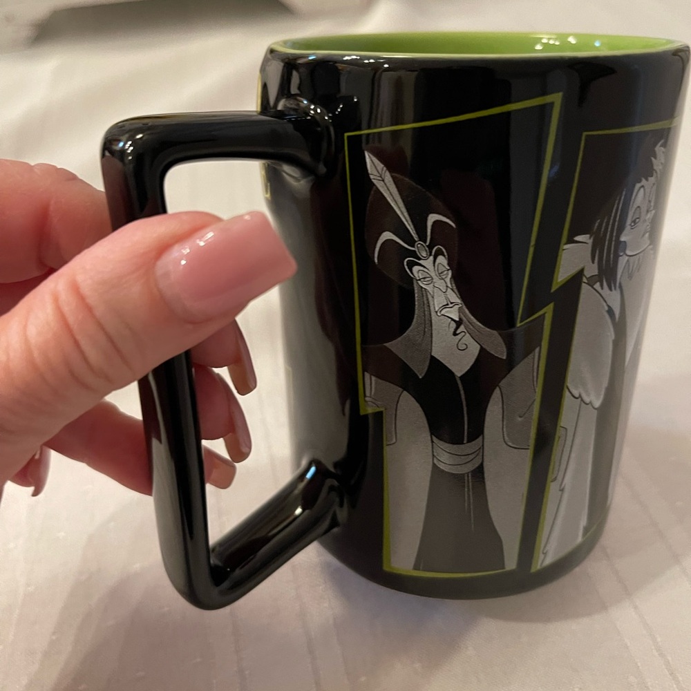 NWOT Disney Villains Coffee Mug. “You’re wicked awesome “🎉 host pick 🎉 - Picture 4 of 7